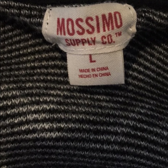 Oversized sweater. - Picture 2 of 2